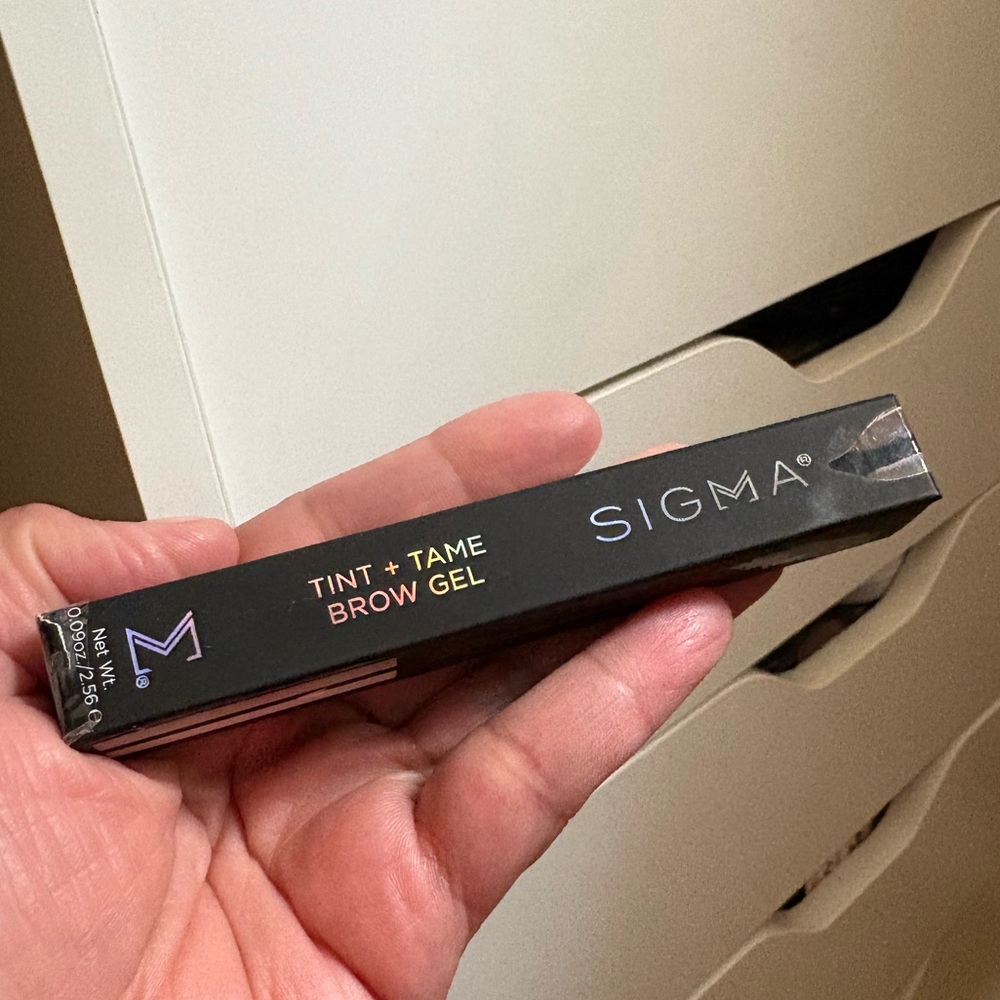 Sigma Beauty Tint + Tame Medium Brow Gel – Brand New Never Used.